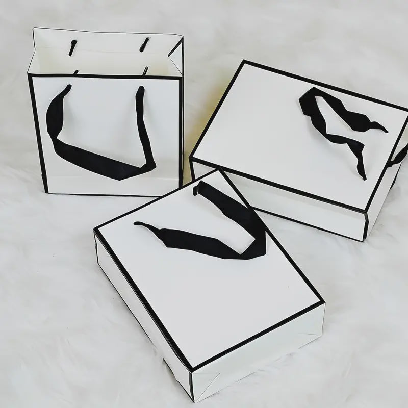 White/Black Trim Gift Bag