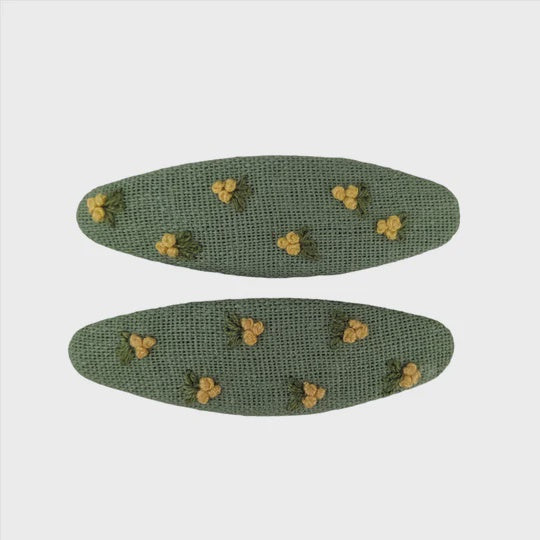 Vivente Embroidered Small Flower Snap Clips, Green AC695