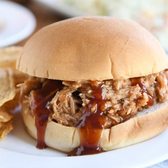 Pulled Pork & Bun - Frozen Lunch Program